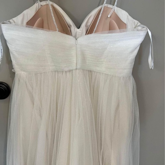 Ella Rosa wedding dress - Picture 8 of 9